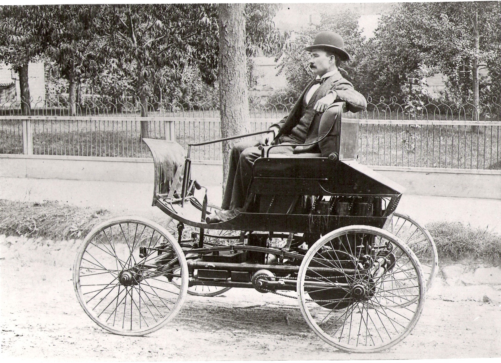 elwood-first-car