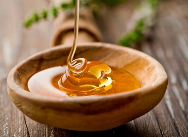 food-beauty-buzz-manuka-honey-facial-1172x856